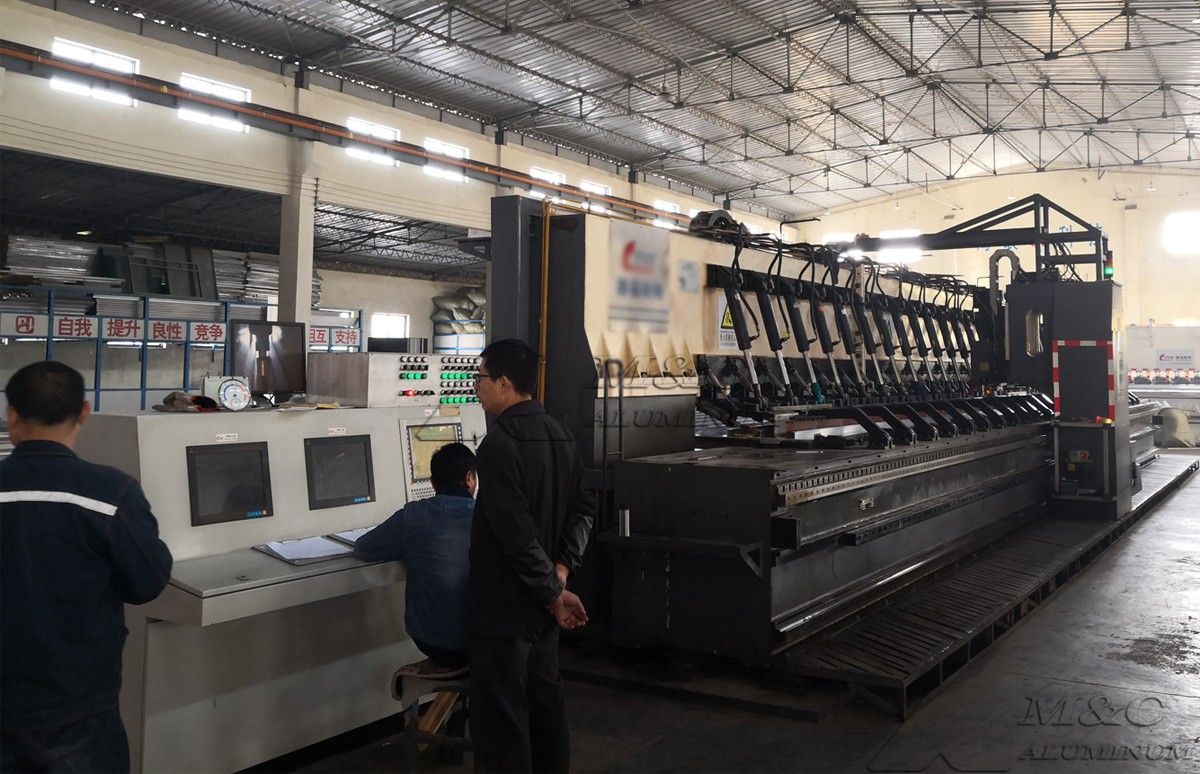 Aluminum-reinforced-plates-for-ships.jpg